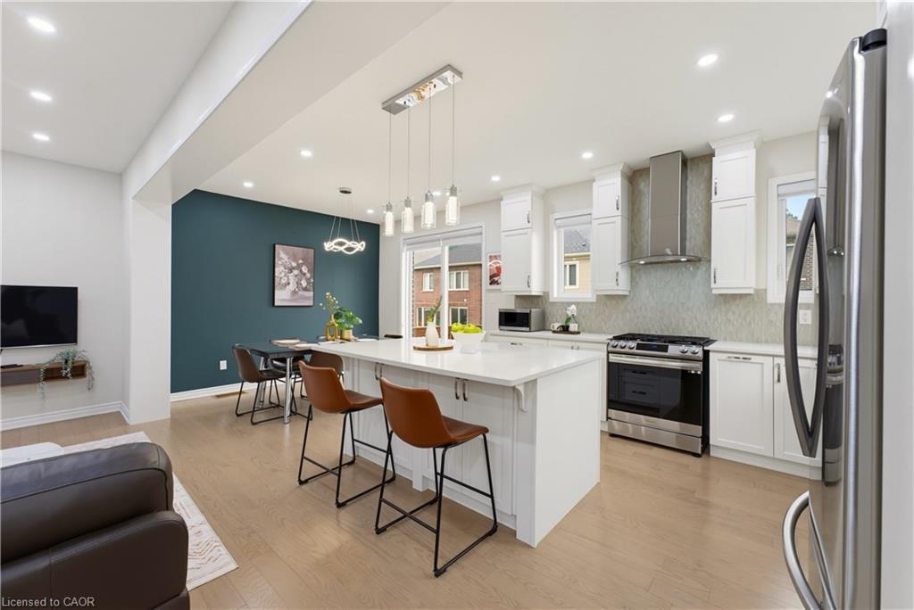 6 Milt Schmidt Street, Kitchener, ON, N2R 0T2 - 8