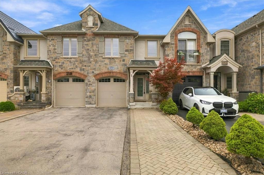 2328 Whistling Springs Crescent, Oakville, ON, L6M 0C3