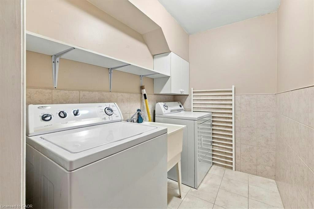 2328 Whistling Springs Crescent, Oakville, ON, L6M 0C3 - 23