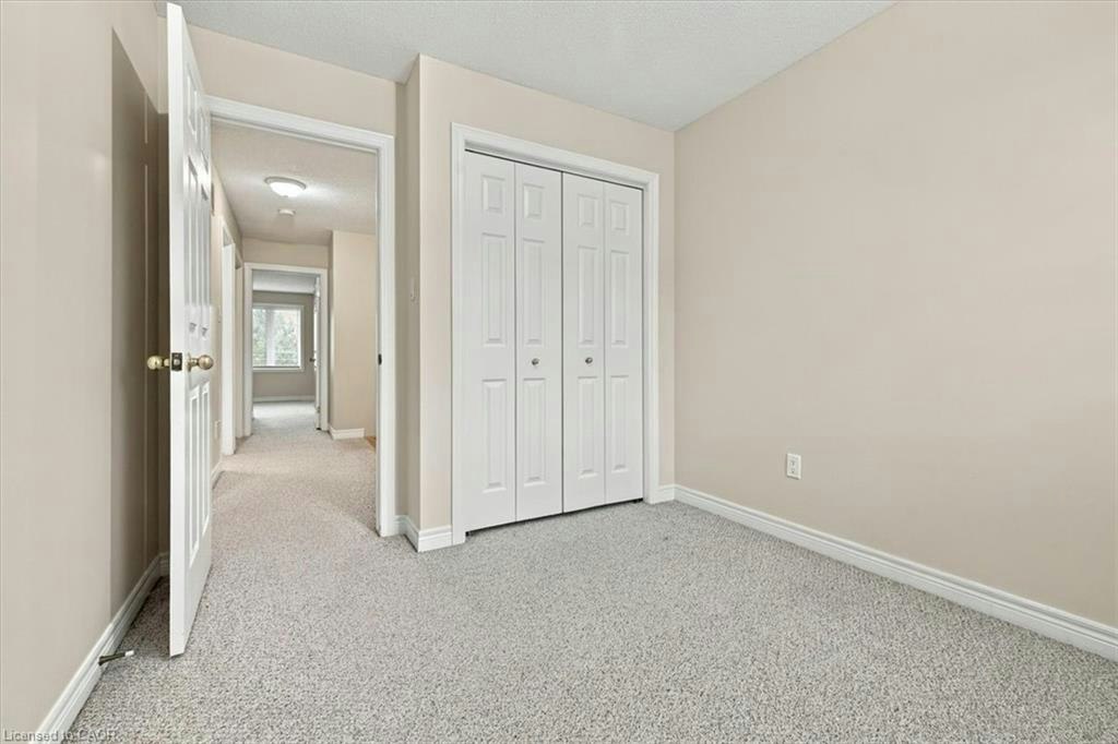 2328 Whistling Springs Crescent, Oakville, ON, L6M 0C3 - 17