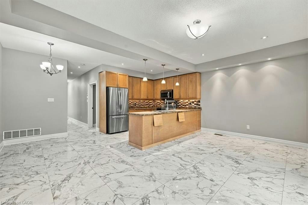 2328 Whistling Springs Crescent, Oakville, ON, L6M 0C3 - 6