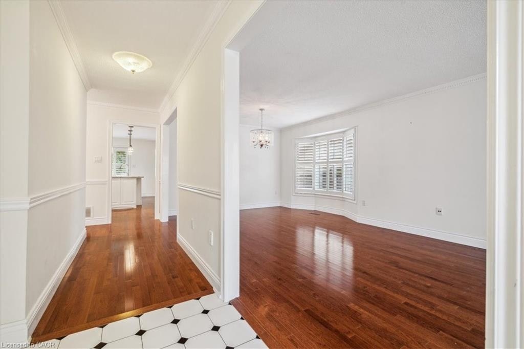 172 River Oaks Boulevard E, Oakville, ON, L6H 5N7 - 2