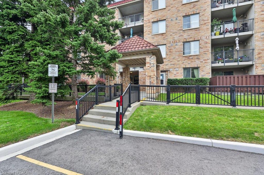 212-3499 Upper Middle Road, Burlington, ON, L7M 4M7 - 3