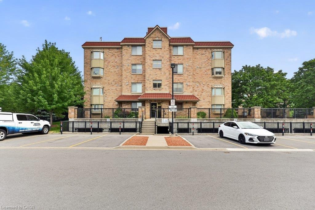 212-3499 Upper Middle Road, Burlington, ON, L7M 4M7 - 2