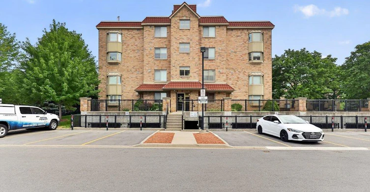 212-3499 Upper Middle Road, Burlington, ON, L7M 4M7 - 2