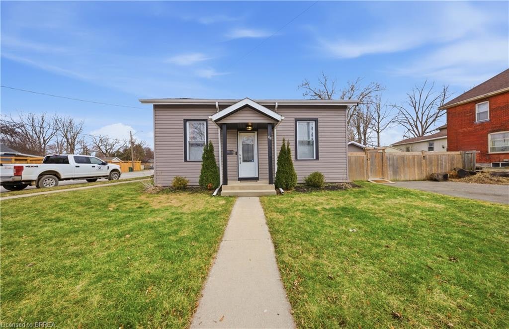 64 Richardson Street, Brantford, ON, N3T 1J1