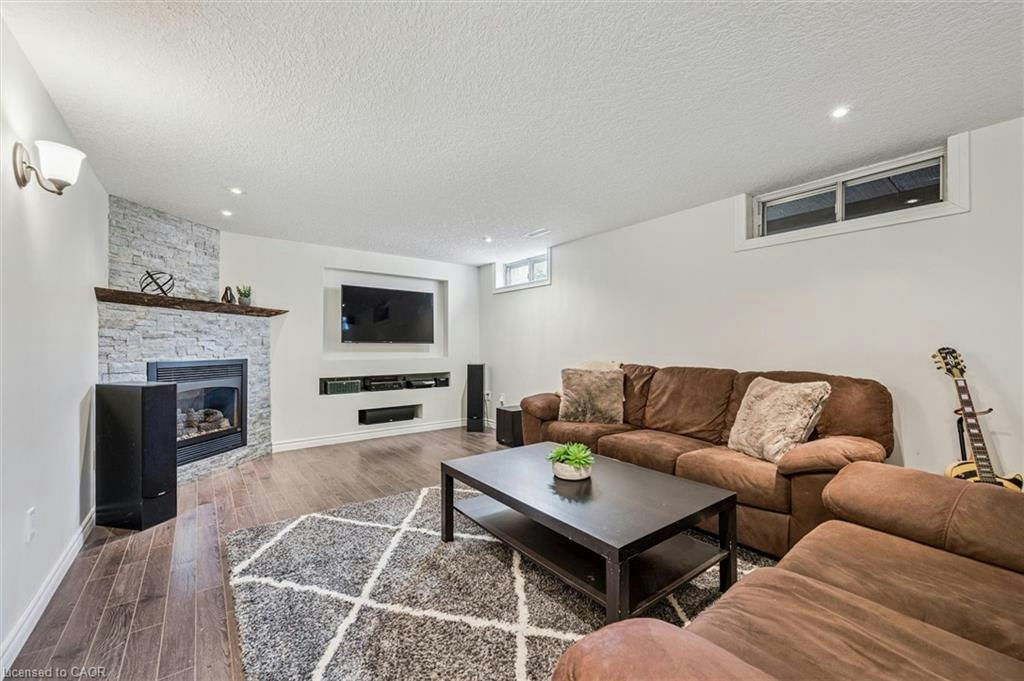 204 Irvine Street, Centre Wellington, ON, N0B 1S0 - 23