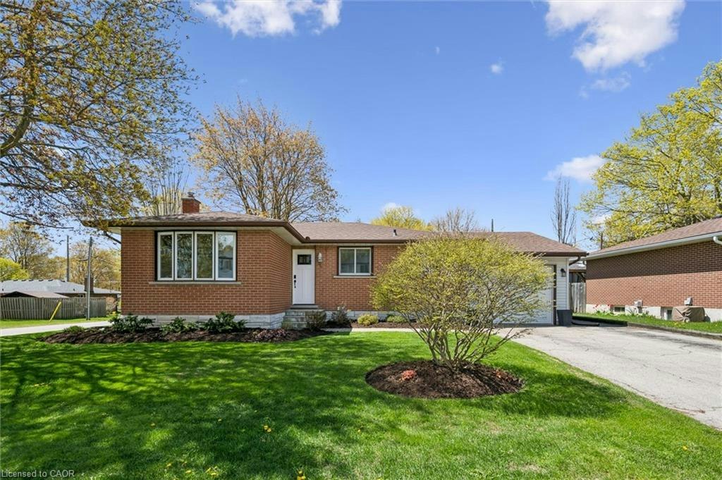204 Irvine Street, Centre Wellington, ON, N0B 1S0 - 3