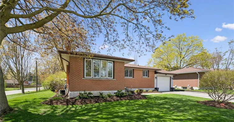 204 Irvine Street, Centre Wellington, ON, N0B 1S0 - 2