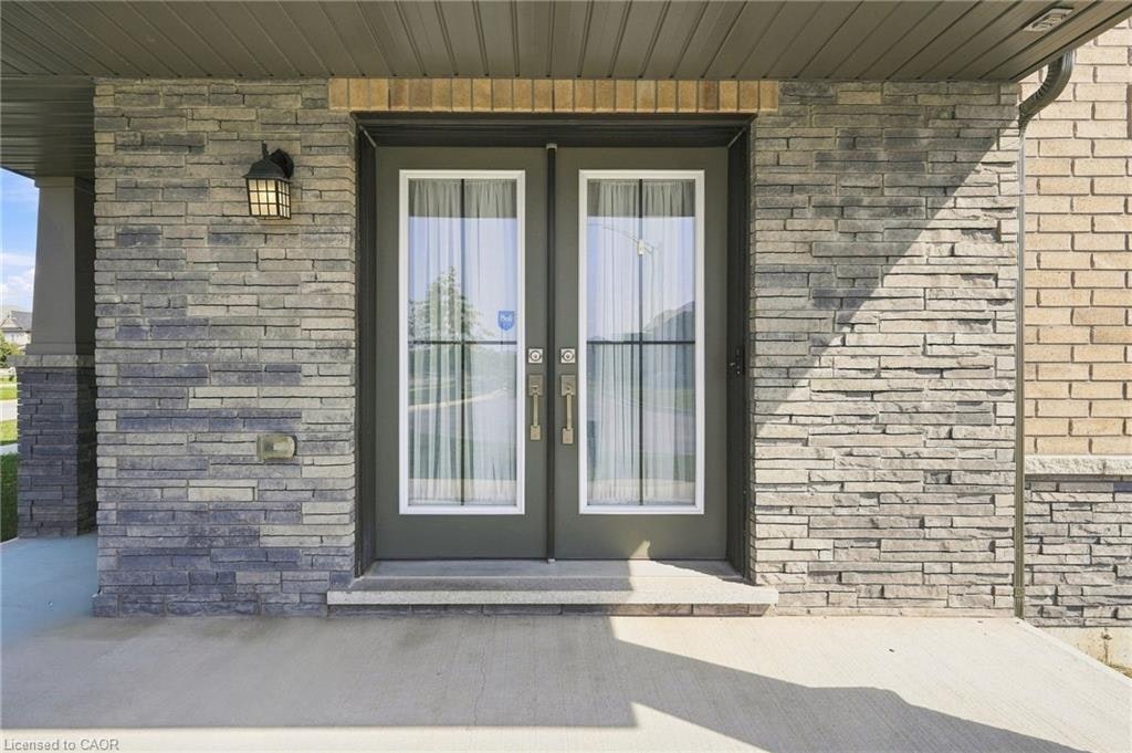 241 Melody Lane, Thorold, ON, L3B 5N5 - 2