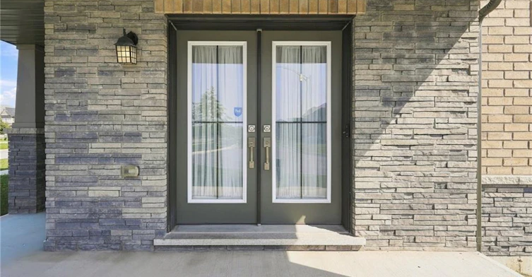 241 Melody Lane, Thorold, ON, L3B 5N5 - 2