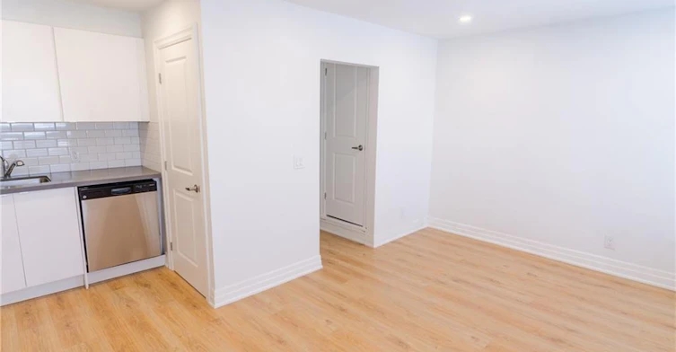 2 (Second Floor)-49 Gladstone Avenue, Hamilton, ON, L8M 2H7 - 6