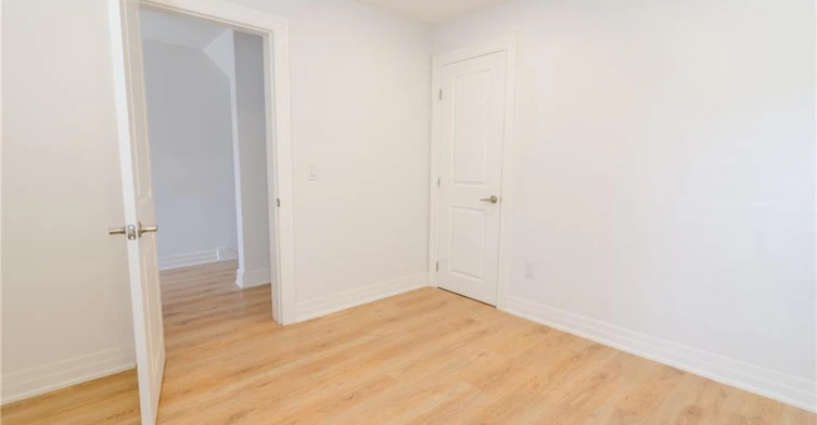 2 (Second Floor)-49 Gladstone Avenue, Hamilton, ON, L8M 2H7 - 14