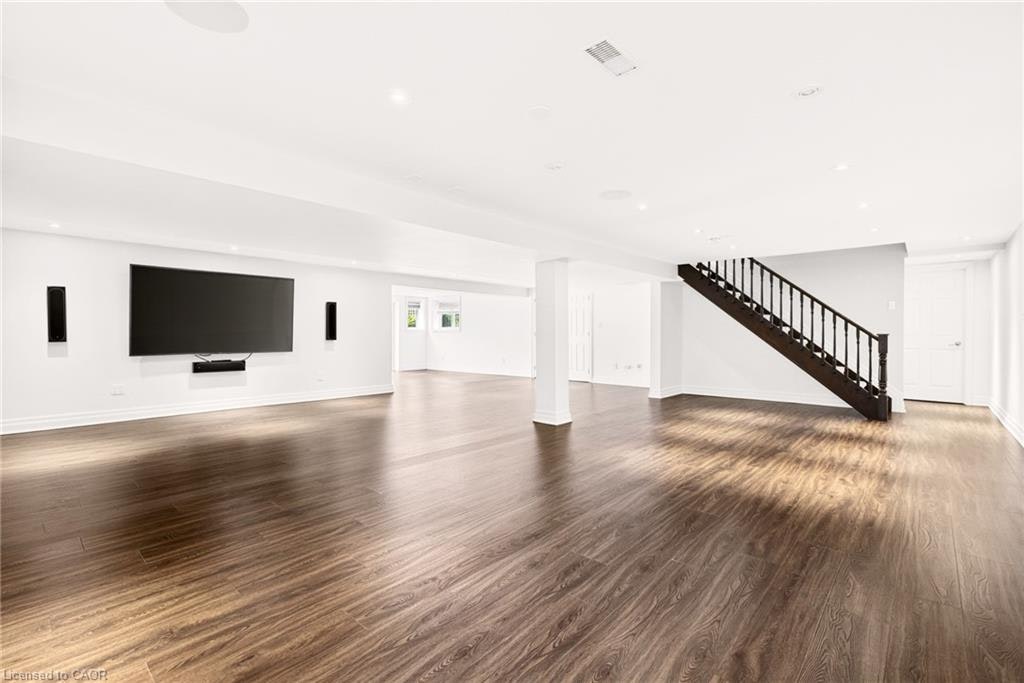 1670 Medad Springs Court, Burlington, ON, L8P 0B7 - 24