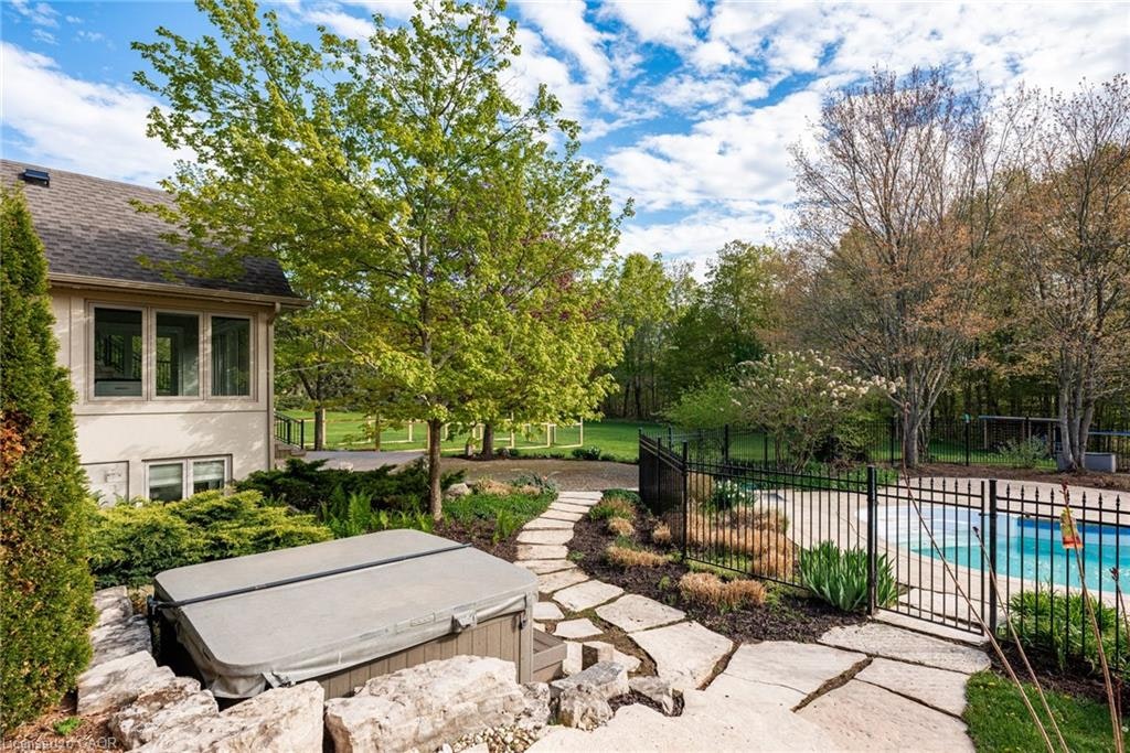 1670 Medad Springs Court, Burlington, ON, L8P 0B7 - 30