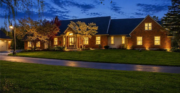 1670 Medad Springs Court, Burlington, ON, L8P 0B7