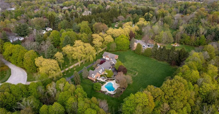 1670 Medad Springs Court, Burlington, ON, L8P 0B7 - 2