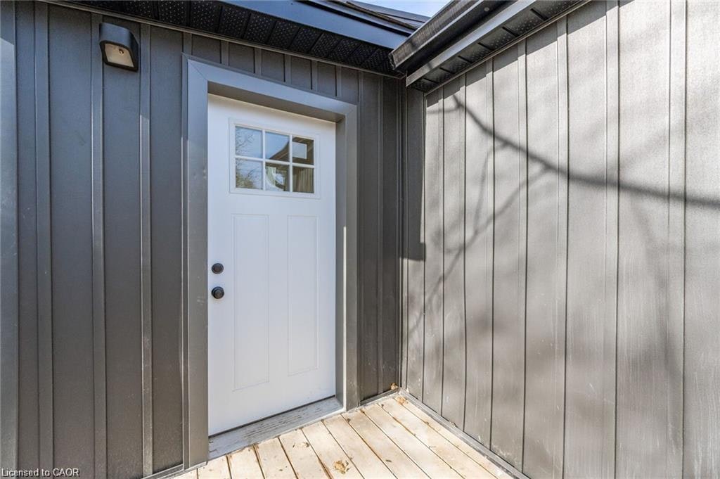 2-13 Hatton Drive, Hamilton, ON, L9G 2H5