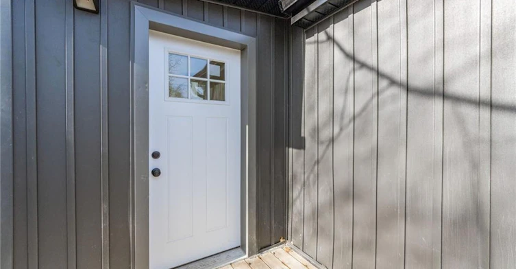 2-13 Hatton Drive, Hamilton, ON, L9G 2H5