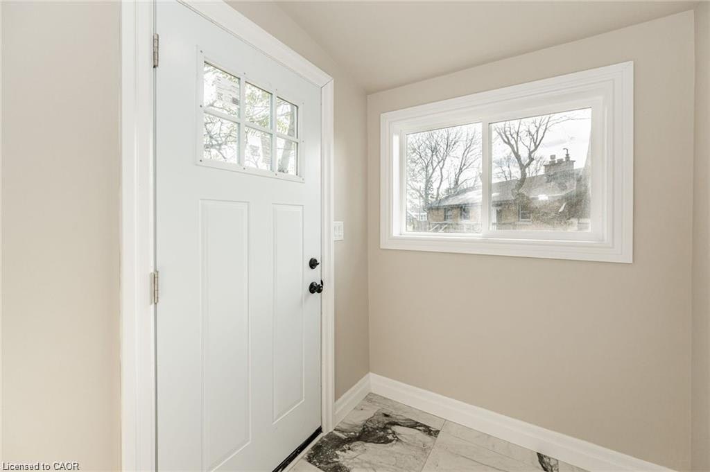 2-13 Hatton Drive, Hamilton, ON, L9G 2H5 - 2