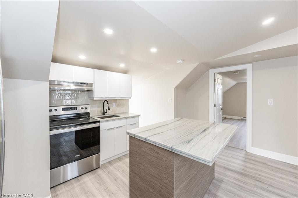 2-13 Hatton Drive, Hamilton, ON, L9G 2H5 - 4