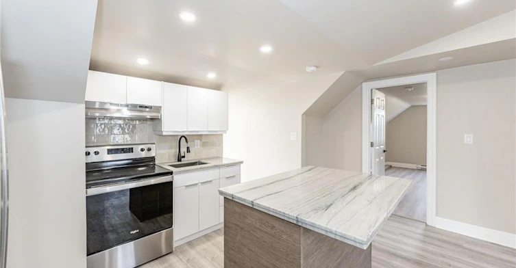 2-13 Hatton Drive, Hamilton, ON, L9G 2H5 - 4