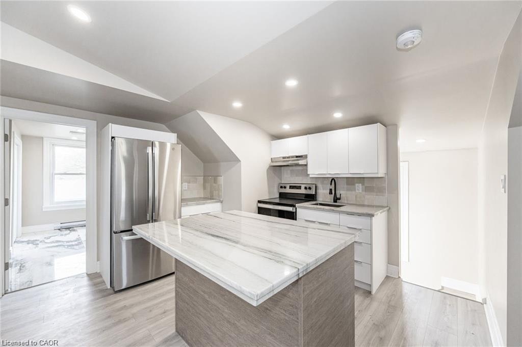 2-13 Hatton Drive, Hamilton, ON, L9G 2H5 - 3
