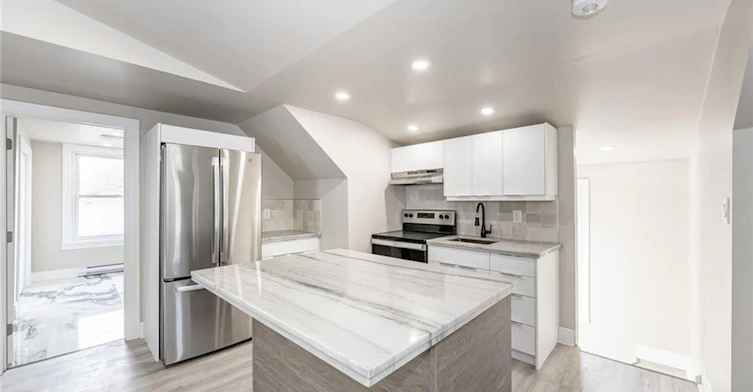 2-13 Hatton Drive, Hamilton, ON, L9G 2H5 - 3