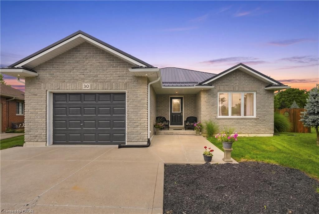 30 Leslie Street, Cayuga, ON, N0A 1J0