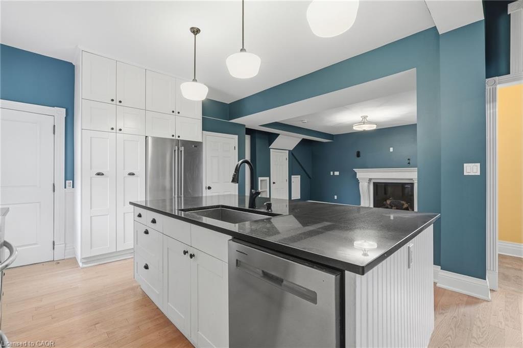 MAIN-359 Herkimer Street, Hamilton, ON, L8P 2J2 - 10