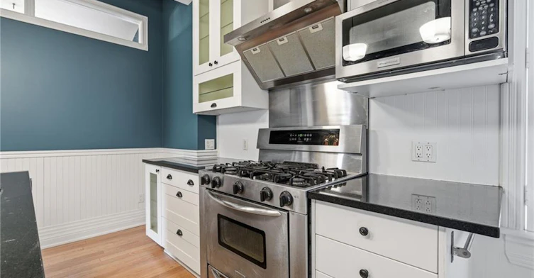 MAIN-359 Herkimer Street, Hamilton, ON, L8P 2J2 - 12