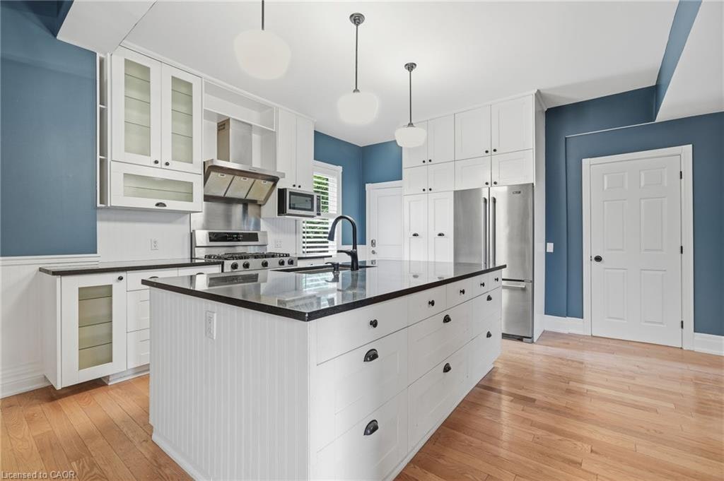 MAIN-359 Herkimer Street, Hamilton, ON, L8P 2J2 - 9