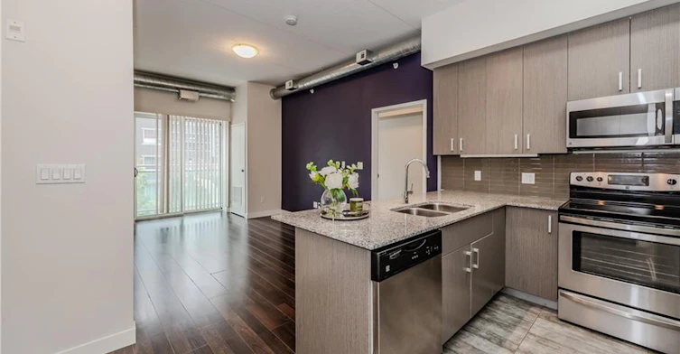 H201-62 Balsam Street, Waterloo, ON, N2L 3H2 - 3