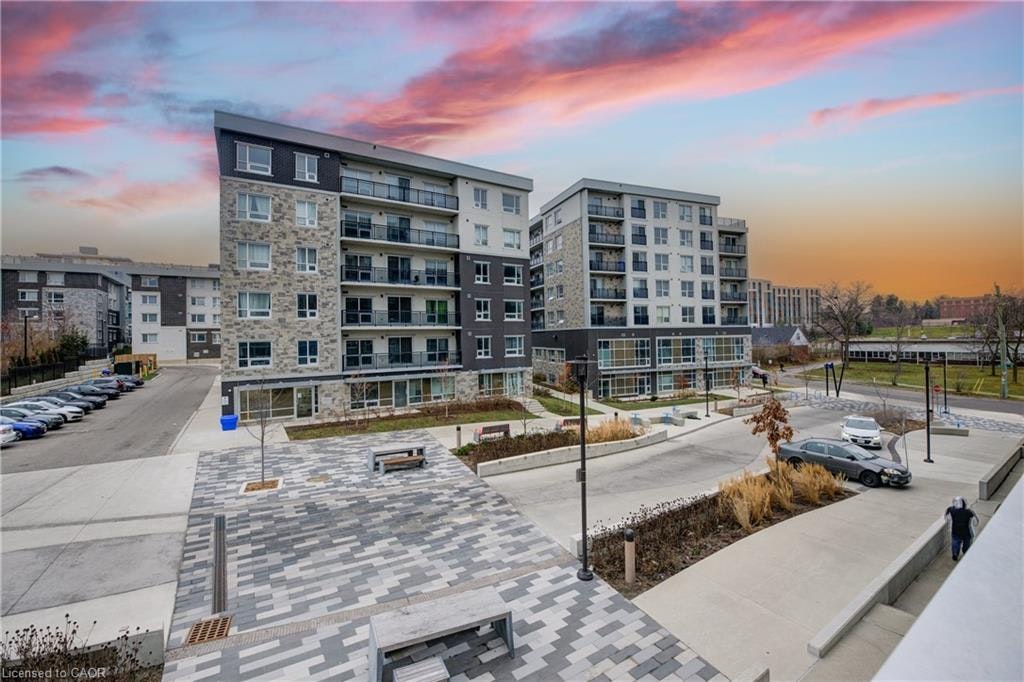 H201-62 Balsam Street, Waterloo, ON, N2L 3H2