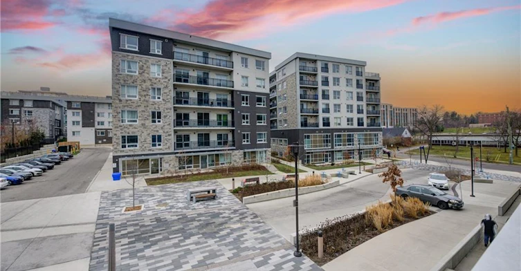H201-62 Balsam Street, Waterloo, ON, N2L 3H2