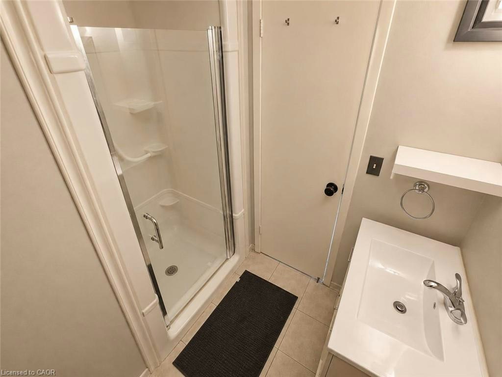 Basement-2351 Woking Crescent, Mississauga, ON, L5K 1Z5 - 9