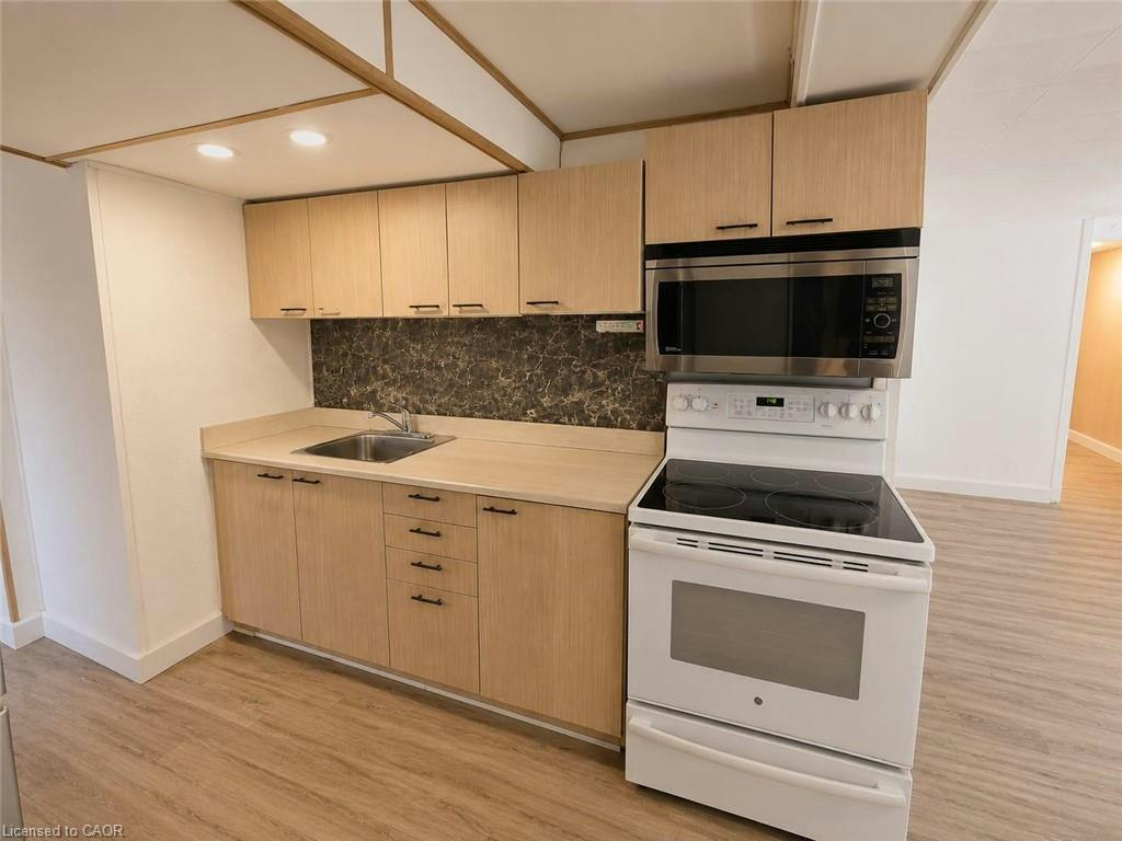 Basement-2351 Woking Crescent, Mississauga, ON, L5K 1Z5 - 5