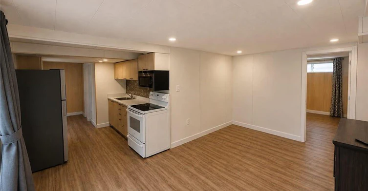 Basement-2351 Woking Crescent, Mississauga, ON, L5K 1Z5 - 4