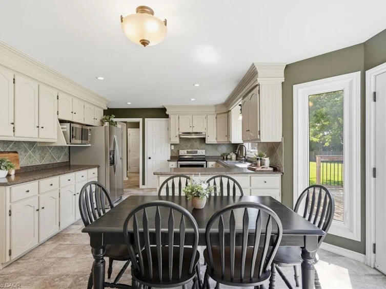 1 Meander Close, Hamilton, ON, L0R 1H1 - 17
