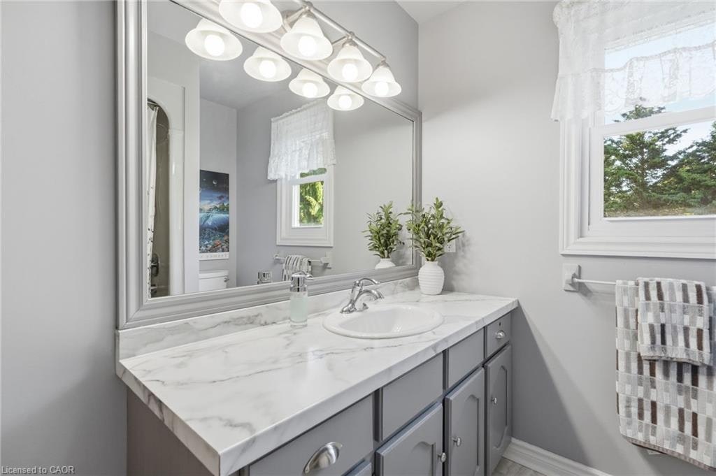 1 Meander Close, Hamilton, ON, L0R 1H1 - 35