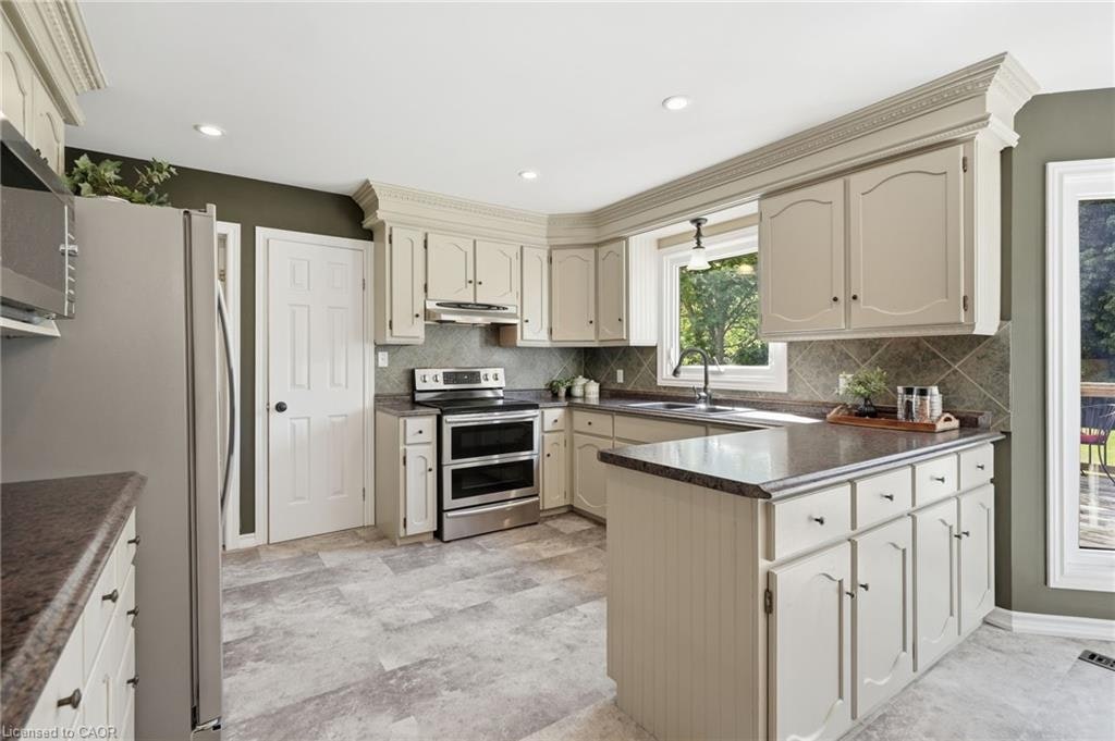 1 Meander Close, Hamilton, ON, L0R 1H1 - 21