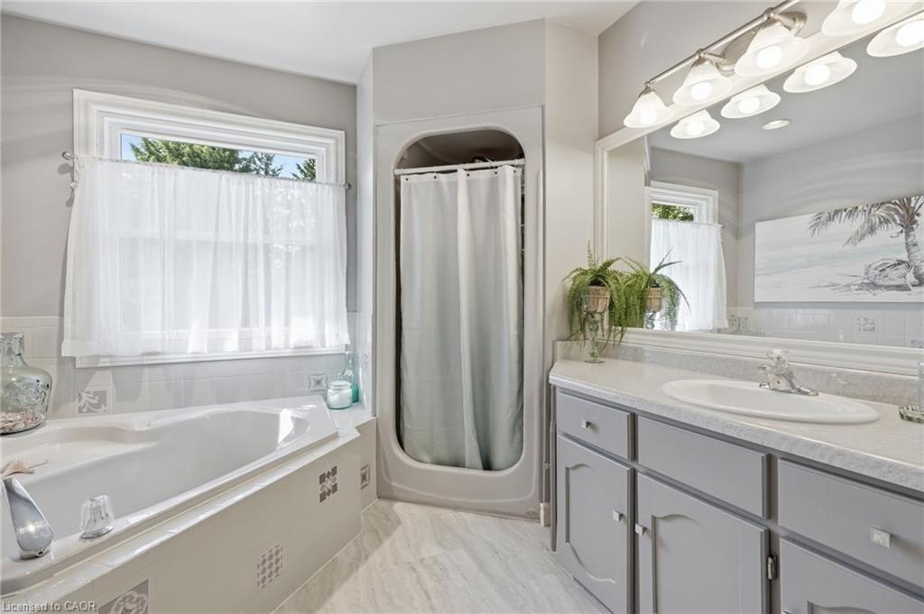 1 Meander Close, Hamilton, ON, L0R 1H1 - 30