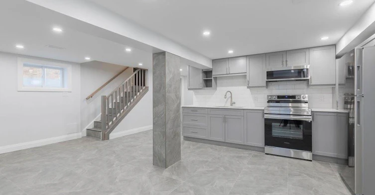 2-658 Upper Sherman Avenue, Hamilton, ON, L8V 3M5 - 2