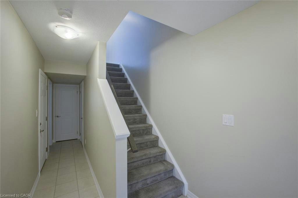 27 Sportsman Hill Street, Kitchener, ON, N2P 0J2 - 3