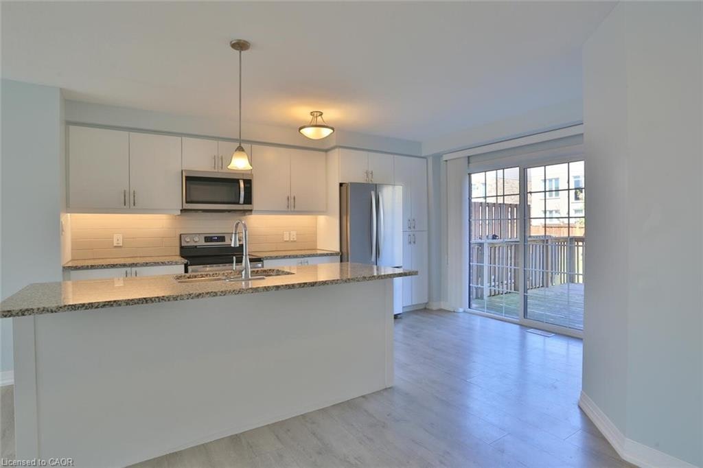27 Sportsman Hill Street, Kitchener, ON, N2P 0J2 - 7
