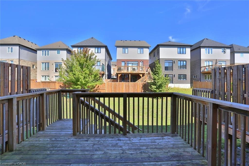 27 Sportsman Hill Street, Kitchener, ON, N2P 0J2 - 11