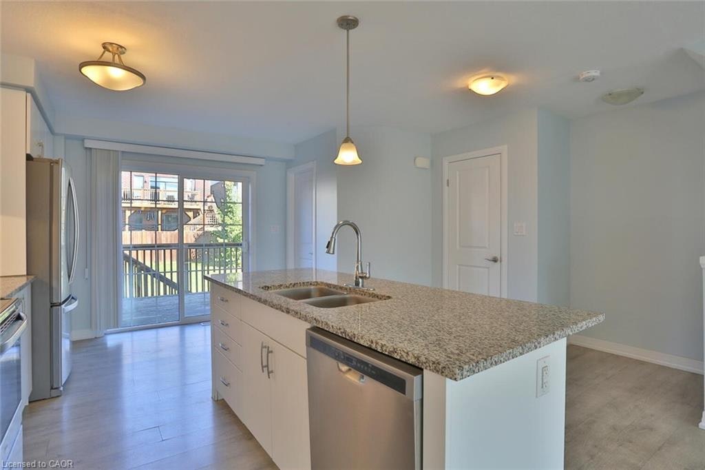 27 Sportsman Hill Street, Kitchener, ON, N2P 0J2 - 8