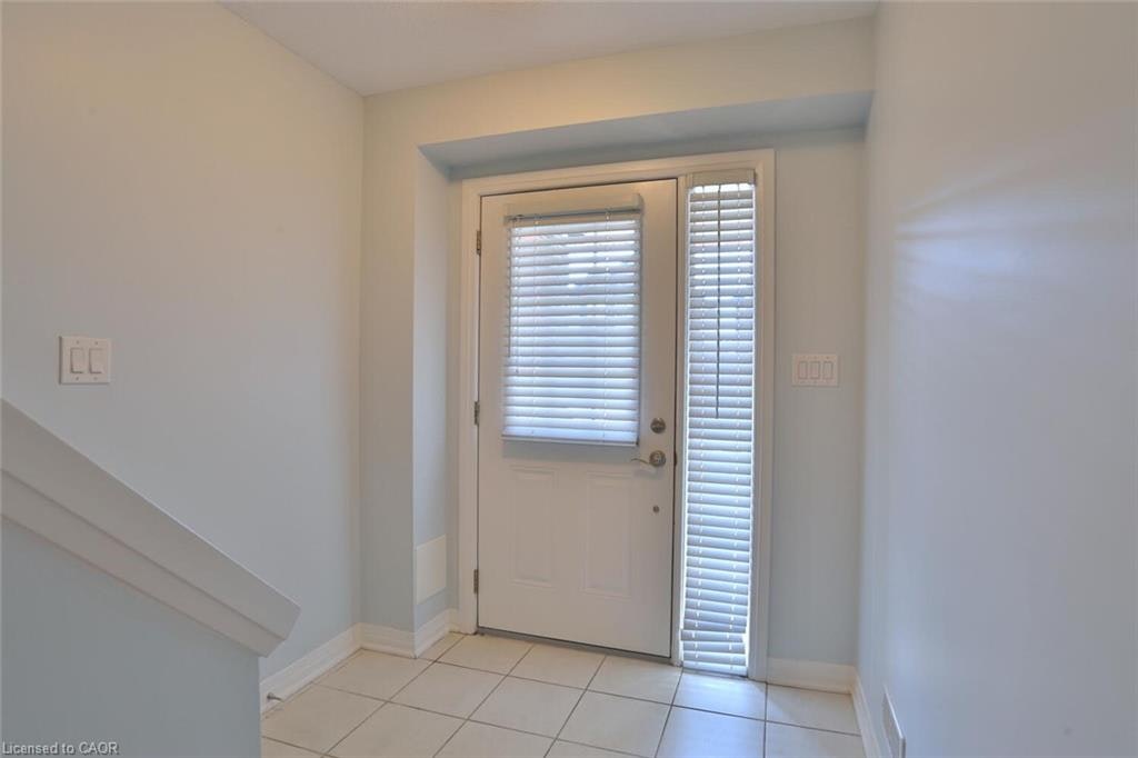 27 Sportsman Hill Street, Kitchener, ON, N2P 0J2 - 3