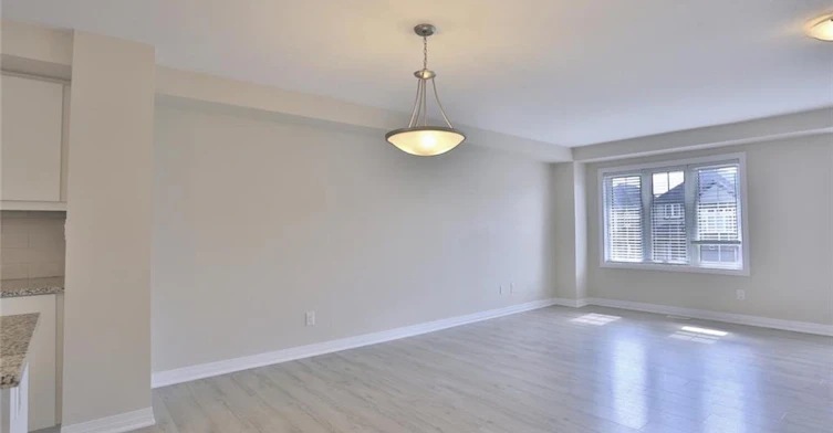 31 Sportsman Hill Street, Kitchener, ON, N2P 0J2 - 6
