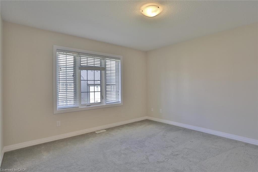 31 Sportsman Hill Street, Kitchener, ON, N2P 0J2 - 12